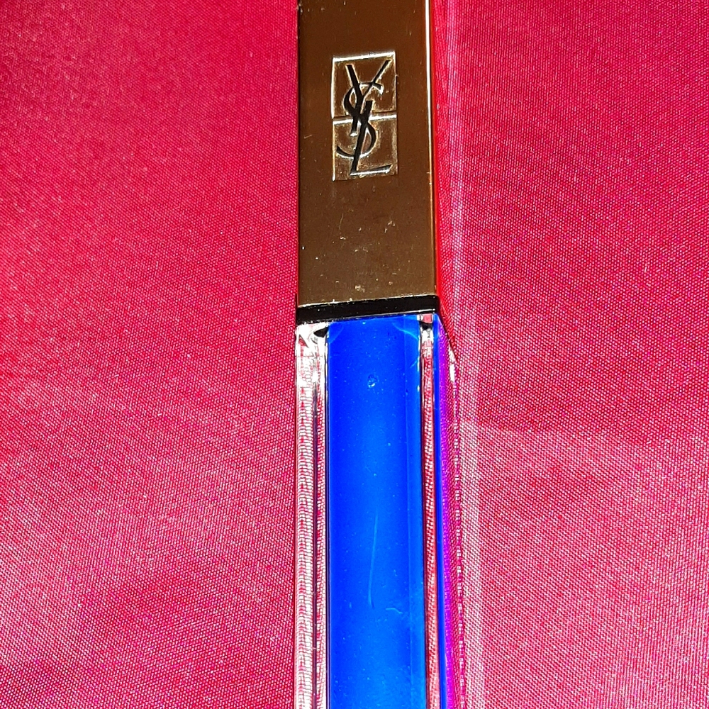 Yeves st Laurent blue mascara NEW